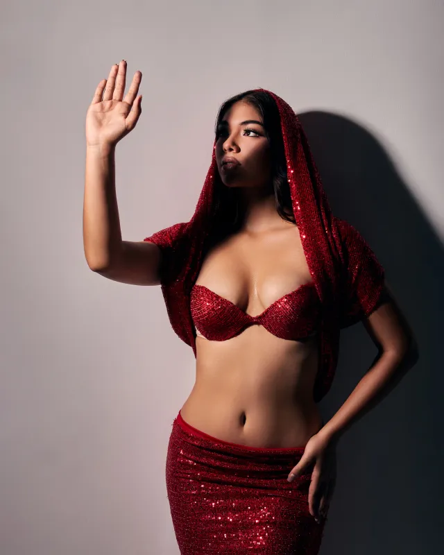 Azra - Profil Fotoğrafı