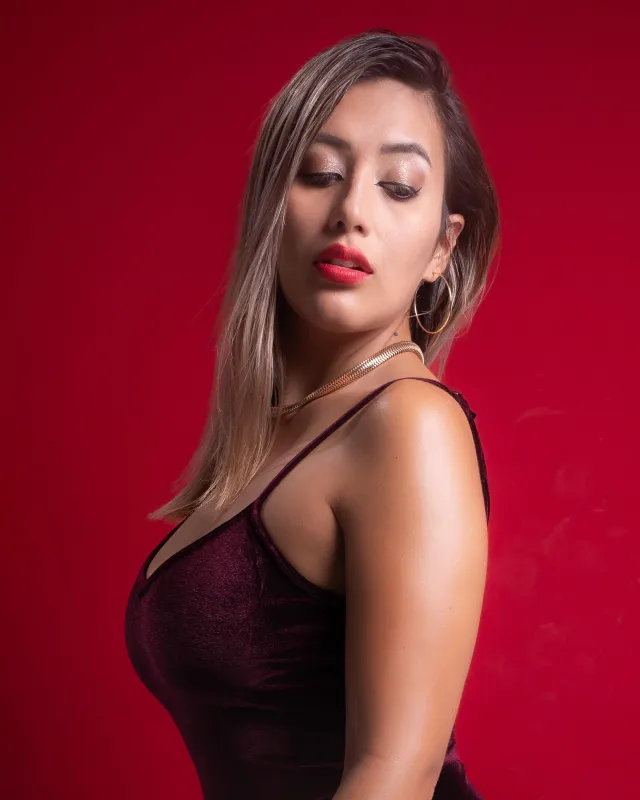Melek - Profil
